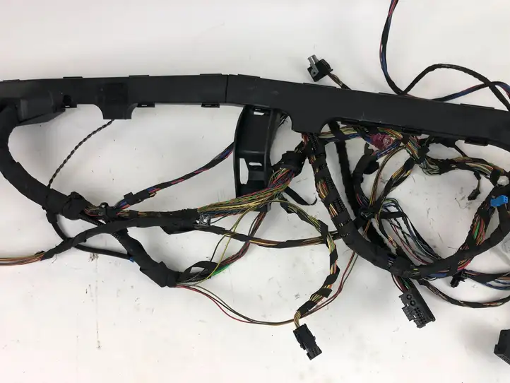 BMW X3 F25 (2010 - 2017) 9177178 Прочая электропроводка — фото 8