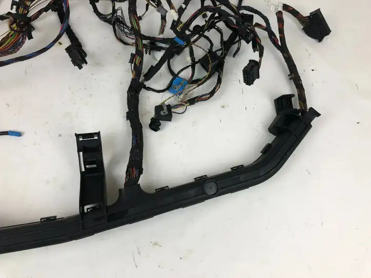BMW X3 F25 (2010 - 2017) 9177178 Прочая электропроводка — фото 9