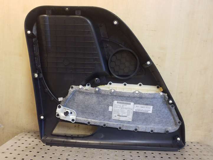 Skoda Yeti (2009 - 2012)  5L0867212 Обшивка задней двери