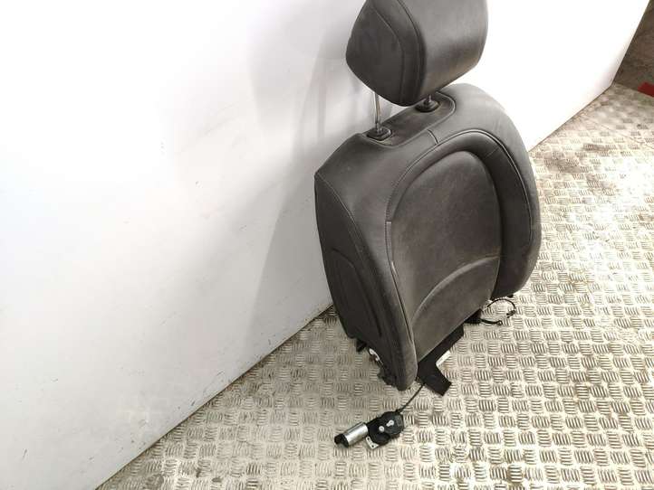 Citroen C6 (2005 - 2012)  2802200 Передняя звукоизоляция