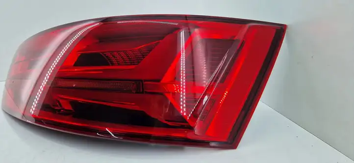 Audi Q7 4M (2015 - ) 4M0945094M Задний фонарь в крышке багажника — фото 2