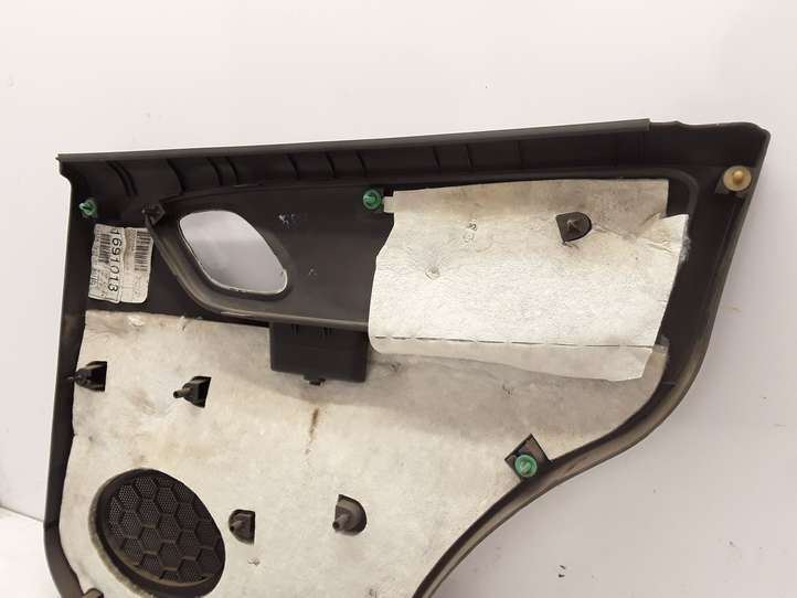 Mazda Tribute (2004 - 2007)  5T247827407 Обшивка задней двери