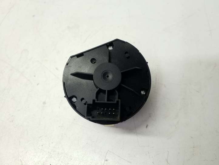 Audi A6 (2004 - 2008)  4F2941531D Включатель фонарей