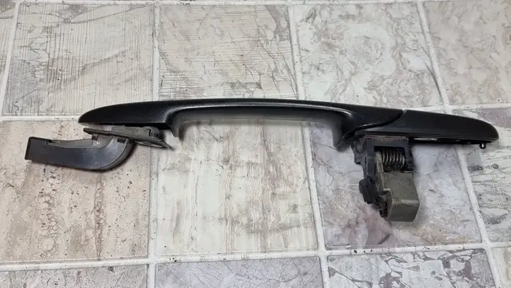 Mazda 2 (2003 - 2007) 4L03 Наружная ручка двери — фото 2