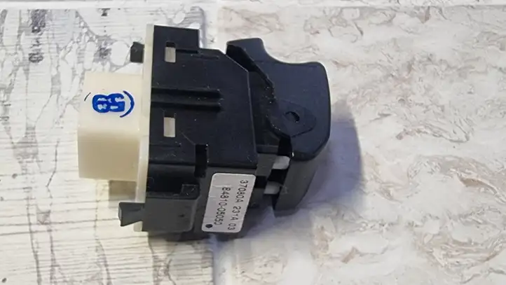 Toyota Avensis T250 (2003 - 2006) 37080A231A03 Блок кнопок стеклоподъемников — фото 3