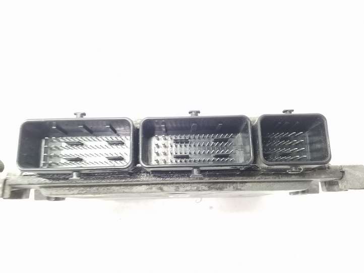 Nissan Juke I F15 (2010 - 2018)  237101082R Блок управления двигателя