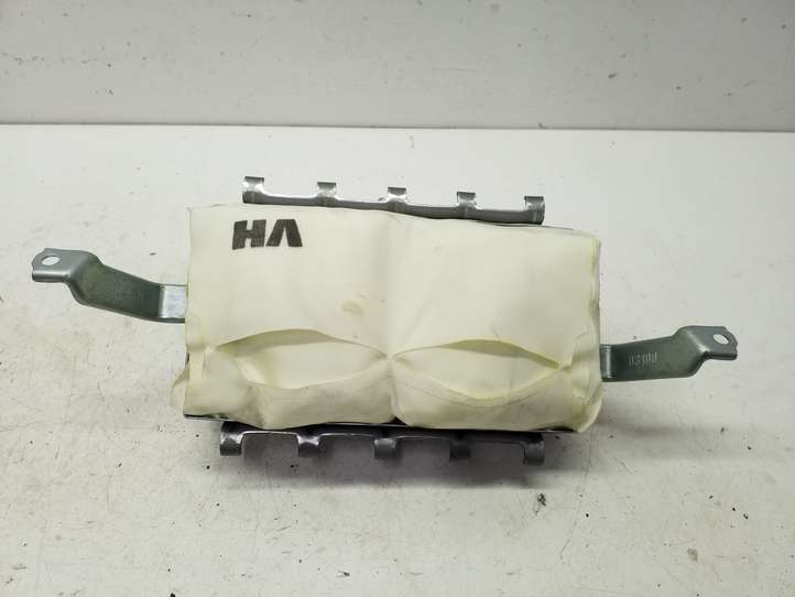 Toyota Avensis T270 (2009 - 2012)  8214005 Подушка безопастности пассажира