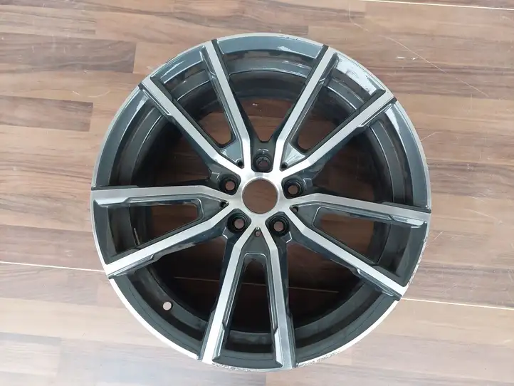 BMW 3 G20 G21 (2019 - ) 6883522 Легкосплавный колесный диск R18 — фото 1
