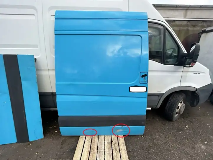 Mercedes-Benz Sprinter W906 (2006 - 2018) 9067307205 Боковая раздвижная дверь — фото 1