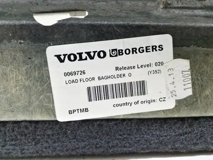 Volvo V60 (2013 - 2018) 39813517 Коврик багажника — фото 2