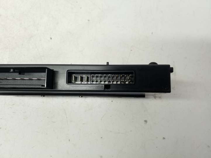 BMW 3 E90 E91 (2005 - 2012)  6135913447901 Mодуль kомфортa