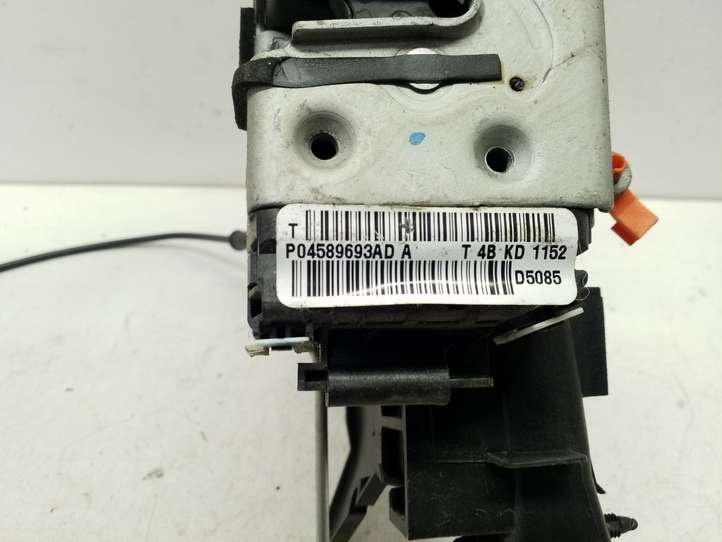 Chrysler Town and Country (2010 - 2016)  P04589693AD Передняя звукоизоляция