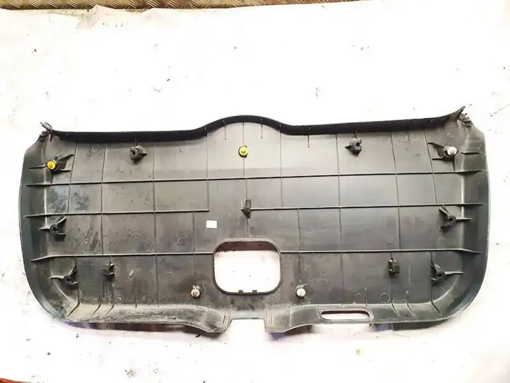 Toyota Auris 150 (2006 - 2012) 6478002010 Прочая отделка багажника — фото 2