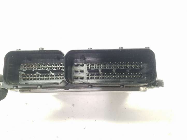 Audi A6 (2008 - 2011)  4F7910401L Блок управления двигателя