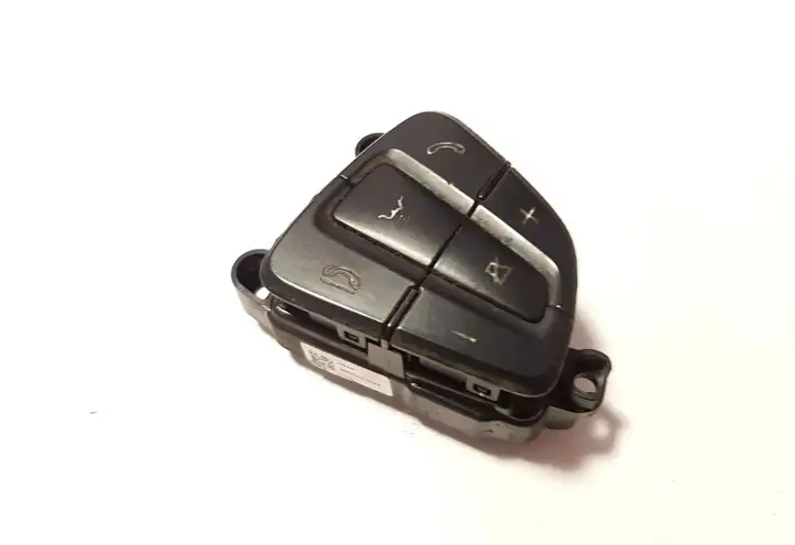 Mercedes-Benz Vito W447 (2014 - ) A0999050700 Кнопки на рулевом колесе — фото 1