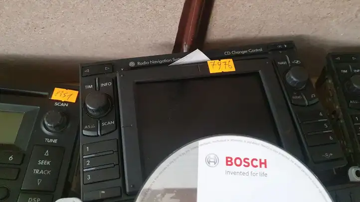 Volkswagen PASSAT B5.5 (2001 - 2005) 2010410G3 Навигационные карты CD/DVD — фото 1