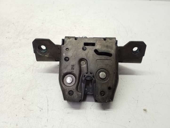 Opel Astra (2009 - 2012)  13587646 Замок задней крышки