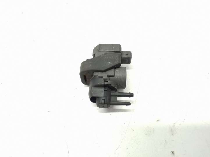 Nissan Juke I F15 (2010 - 2018)  149566215R Соленоидный клапан