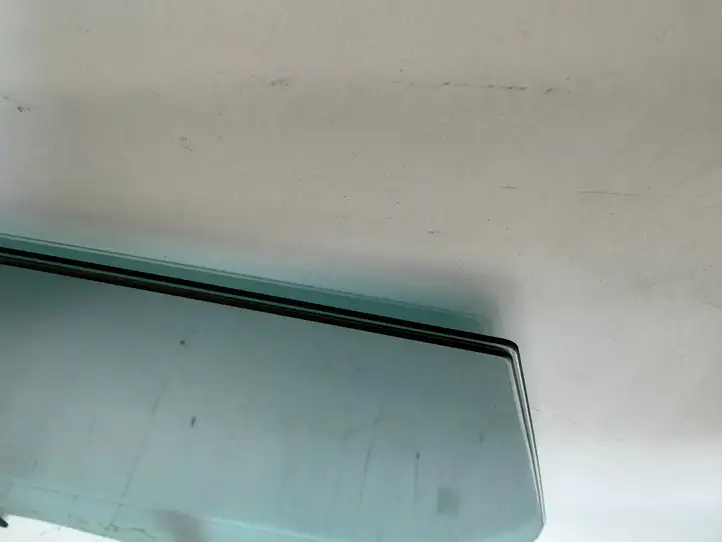 Volkswagen Touareg II (2010 - 2018) 7P5845025A Стекло задней двери — фото 3
