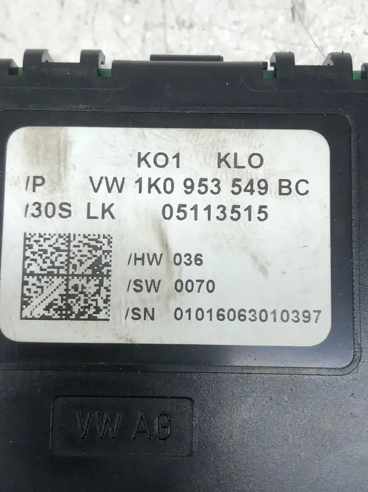 Volkswagen Touran I (2003 - 2010) 1K0953549BC Датчик угла поворота руля — фото 2