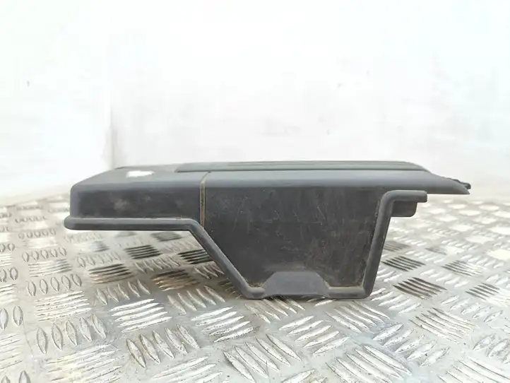 Volkswagen PASSAT B7 (2011 - 2014) 3C0915443A Крышка ящика аккумулятора — фото 3