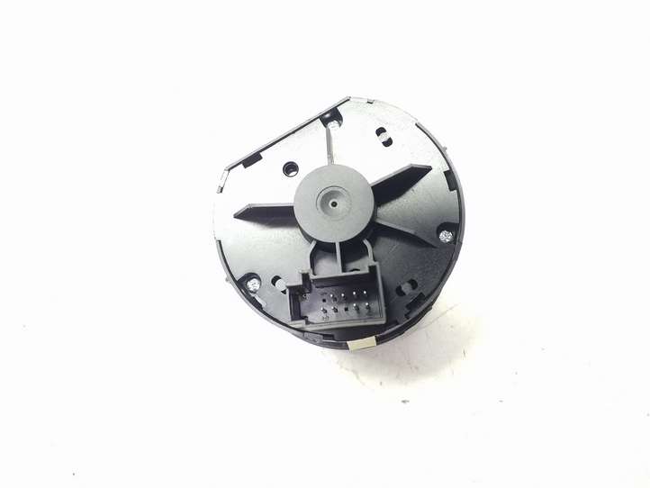 Audi A6 (2008 - 2011)  4F2941531D Включатель фонарей