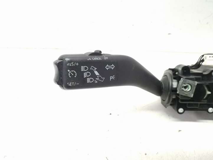 Volkswagen Tiguan (2011 - 2016)  5K0953501DM Комплект ручек