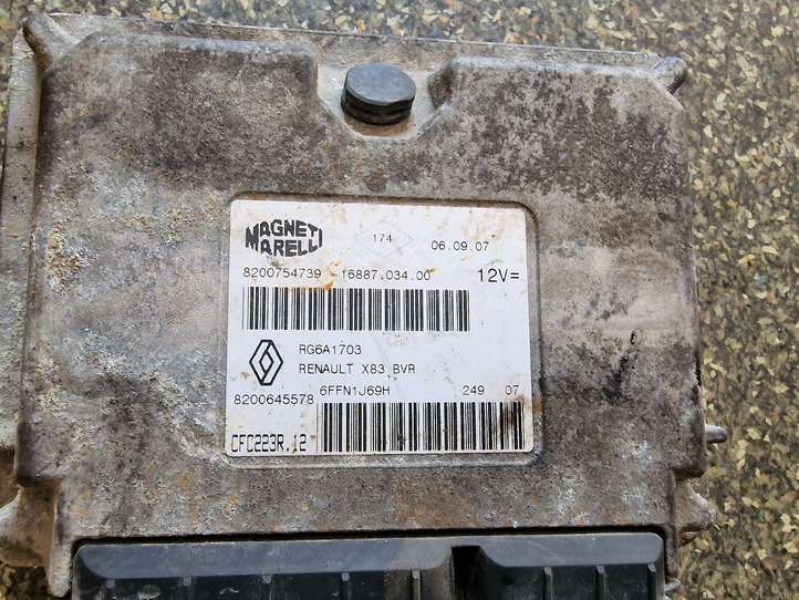 Renault Trafic II (X83) (2002 - 2014)  8200645578 Mодуль kомфортa