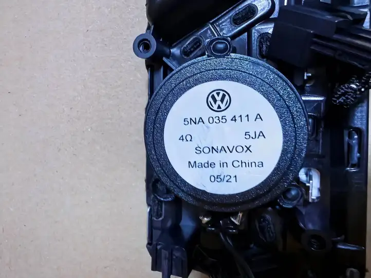 Volkswagen Arteon (2017 - ) 3G8867419BK Молдинги задней двери — фото 3