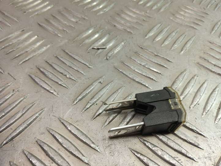 Lexus RX 350 (2006 - 2009)  80A fuse Предохранитель