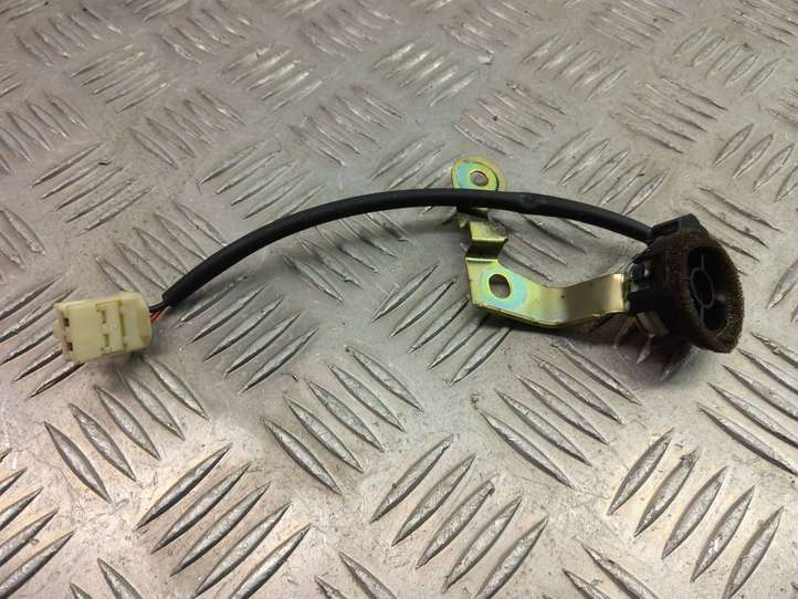 Toyota Corolla E120 E130 (2004 - 2007)  86160-02390 Громкоговоритель (громкоговорители) в передних дверях