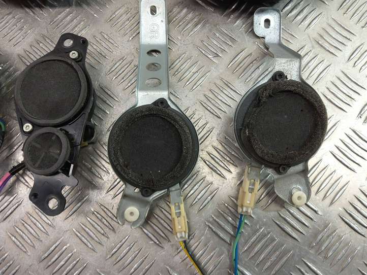 Lexus GS 300 350 430 450h (2004 - 2007)  86280-0W330 Звукоусилитель