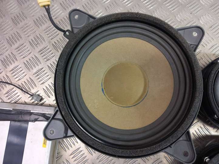 Lexus GS 300 350 430 450h (2004 - 2007)  86280-0W330 Звукоусилитель
