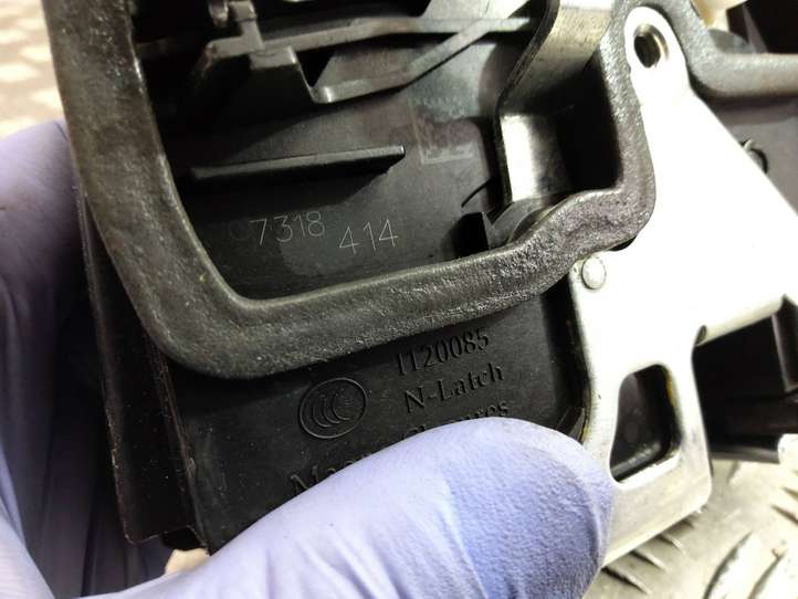 BMW X3 F25 (2010 - 2017)  7318414 Замок задней двери