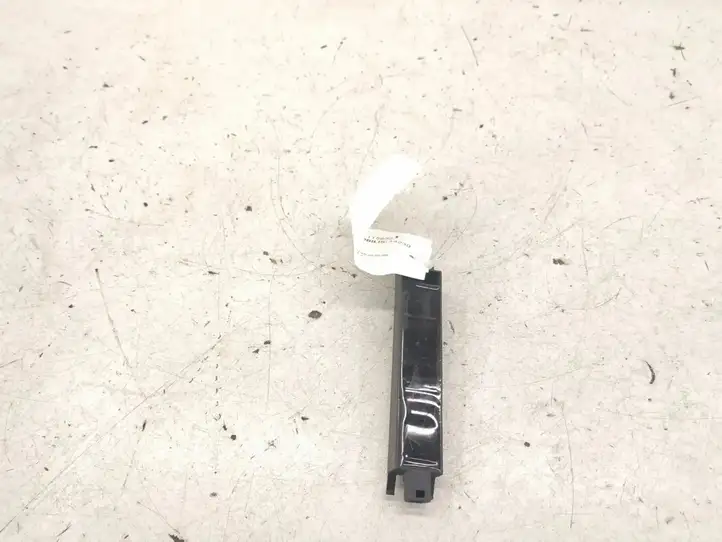 Mercedes-Benz E W211 (2002 - 2009) Радиоантенна — фото 3