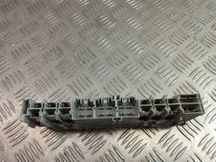 Lexus GS 300 350 430 450h (2004 - 2007)  82620-30160 Другой проводник