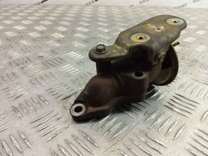 Toyota Corolla E120 E130 (2004 - 2007)  25800-27040 Клапан EGR