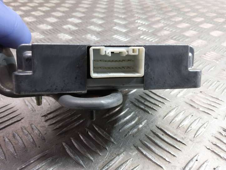 Lexus GS 300 350 430 450h (2004 - 2007)  89815-30090 Другие блоки управления / модули