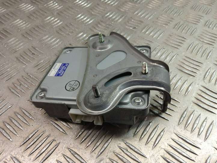 Lexus GS 300 350 430 450h (2004 - 2007)  89815-30090 Другие блоки управления / модули