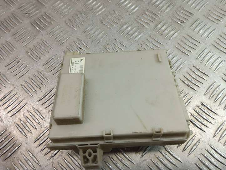 Lexus GS 300 350 430 450h (2004 - 2007)  82670-30230 Блок предохранителей