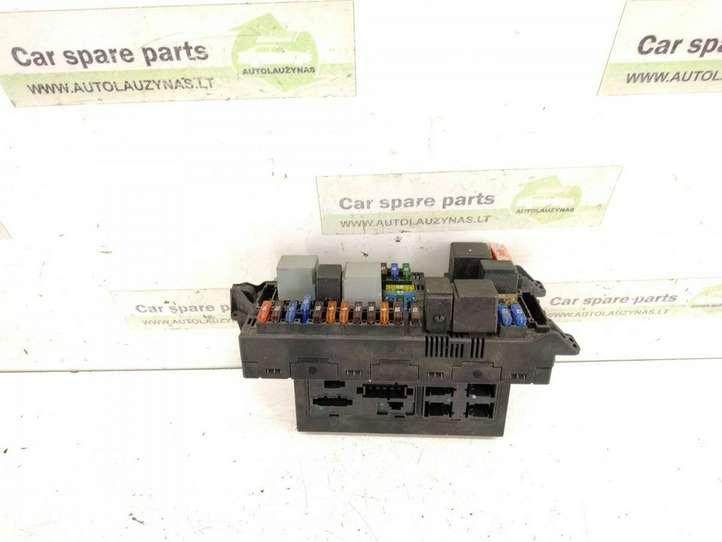 Mercedes-Benz E W211 (2002 - 2009)  2115457301 Блок предохранителей