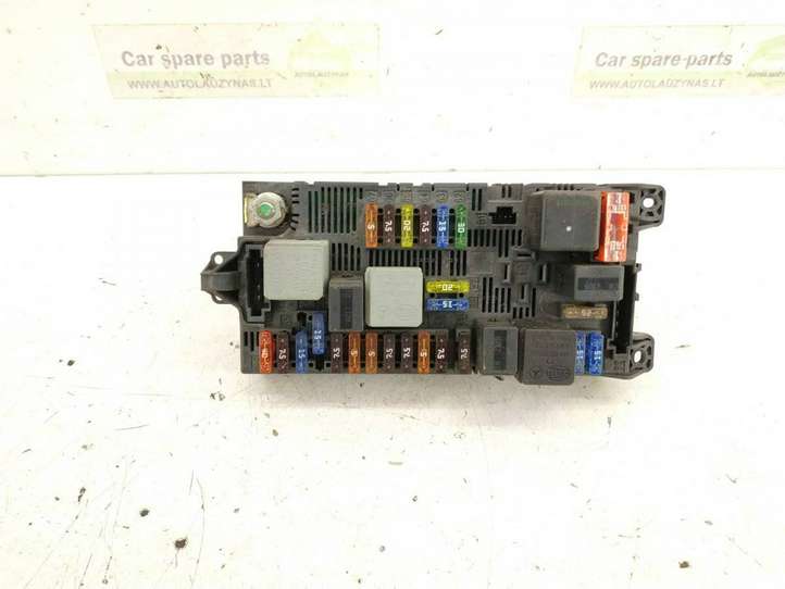 Mercedes-Benz E W211 (2002 - 2009)  2115457301 Блок предохранителей