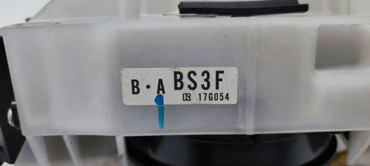 Mazda 3 (2003 - 2006)  17G054 Комплект ручек