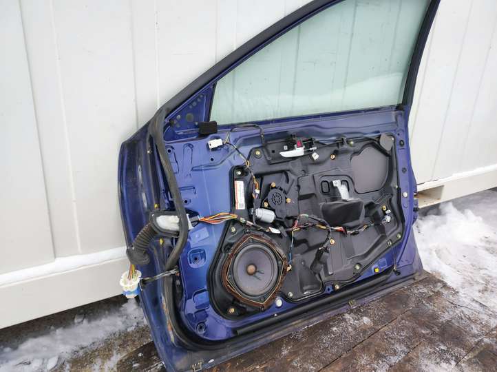 Mazda 6. (2002 - 2005)   Дверь