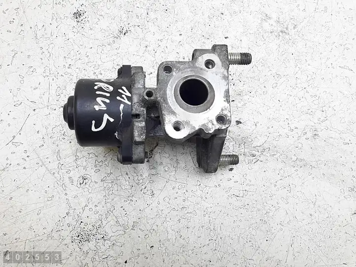 Toyota Prius (XW30) (2009 - 2015) 2562037110 Охладитель клапана EGR — фото 5
