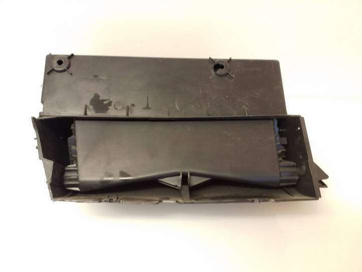 Seat Leon (1P) (2005 - 2012)  5P1857103 Ящик для вещей