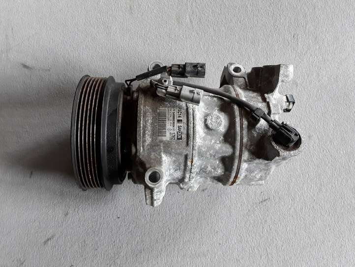 Renault Megane III (2009 - 2016)  926003123R Компрессор (насос) кондиционера воздуха