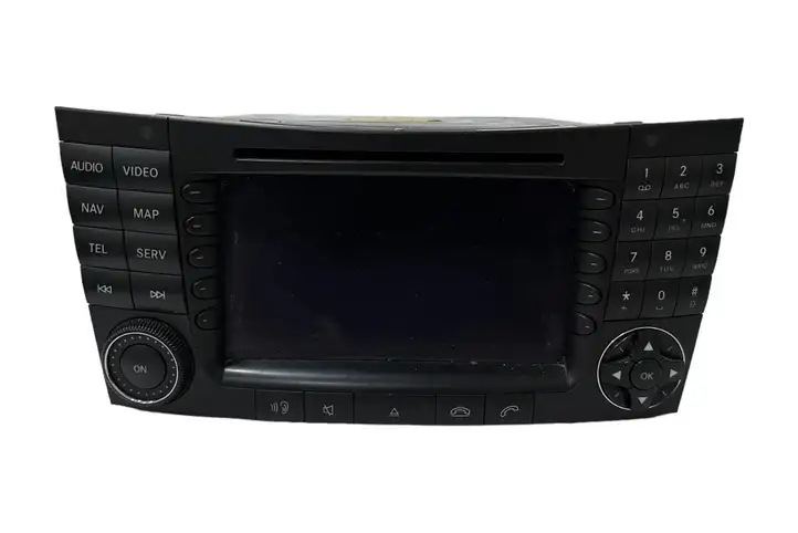 Mercedes-Benz E W211 (2002 - 2009) A2118700089 Магнитола / мультимедийная система — фото 1