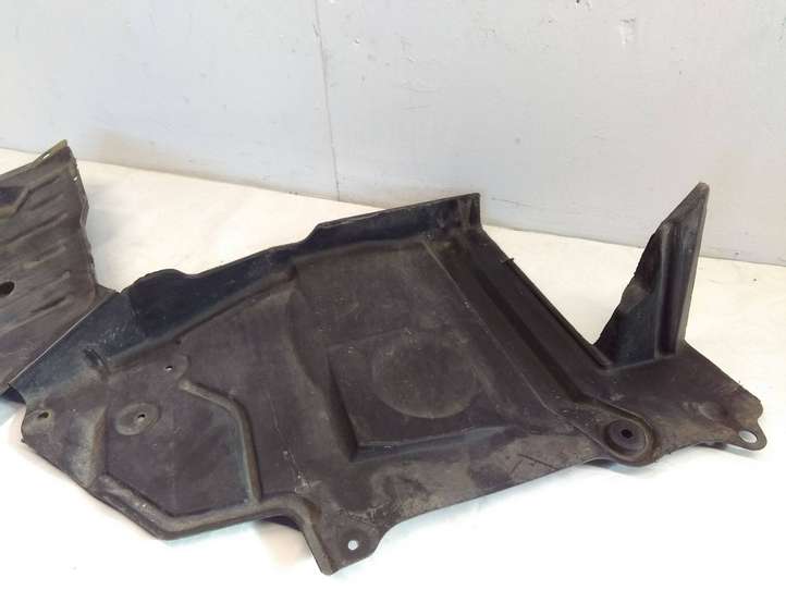 Nissan X-Trail T30 (2001 - 2007)  758948H300 Защита дна двигателя