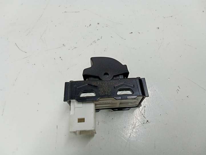 Citroen C4 Picasso (2013 - 2016)  96762292ZD Кнопка стеклоподъемников